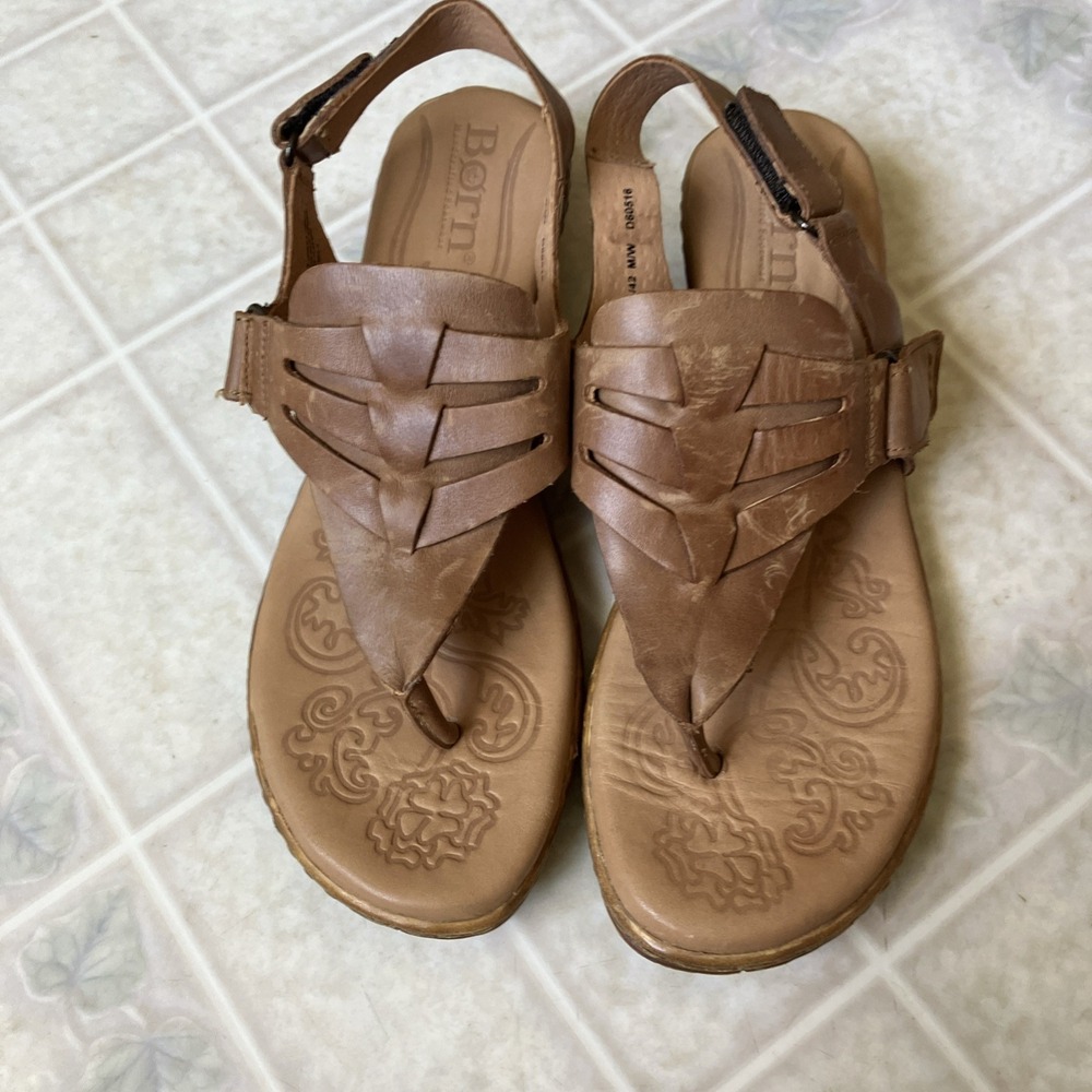 Born Womens Tan Leather Woven T-Strap Wedge Thong Sandals Size 10 M/W D60516